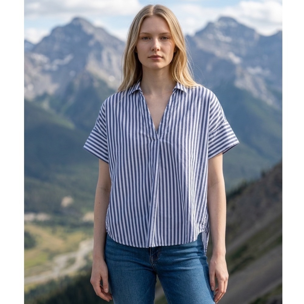 Madewell Womens XS Blue White Striped Short Sleeve Button Back V-Neck Top‎ Shirt